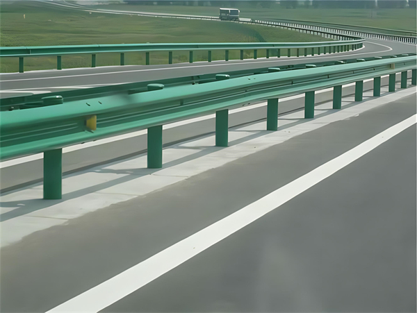 汕尾高速护栏板守护安全广泛应用于多个行业